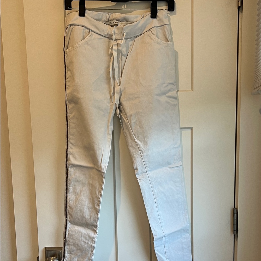 Malibu Women's white
 Jeggings